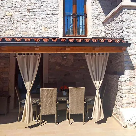 Beautiful In Holiday home Rojnici