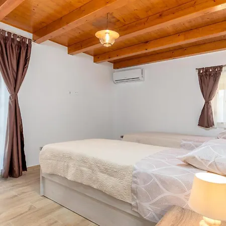 Beautiful In Holiday home *